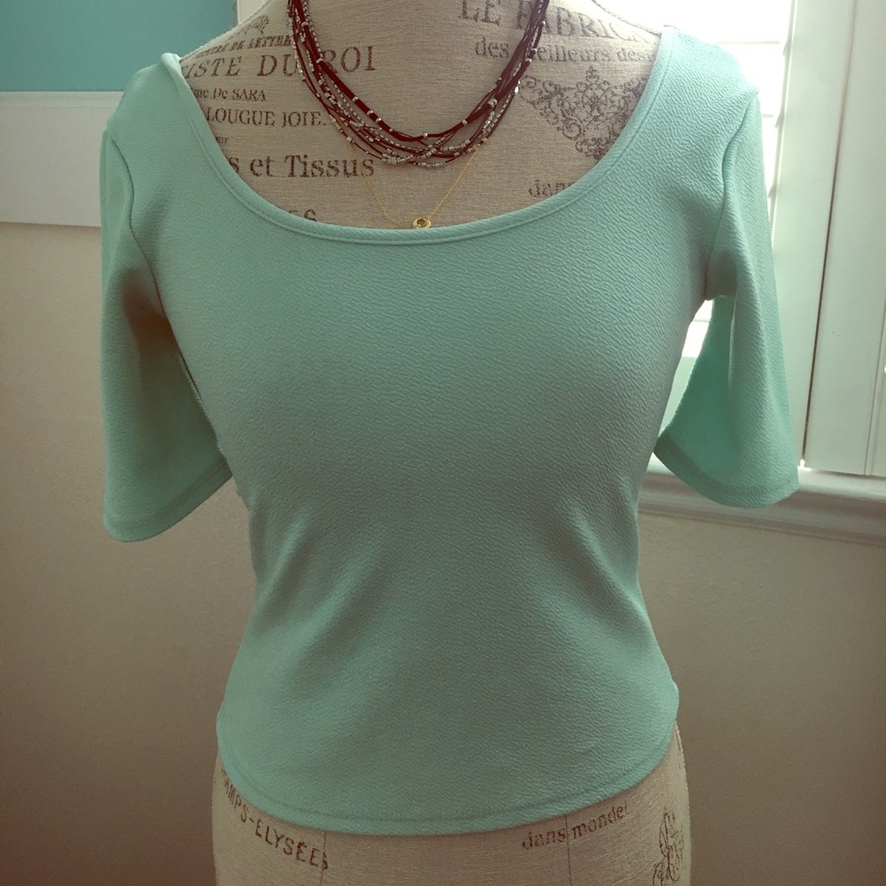 Fitted crop top